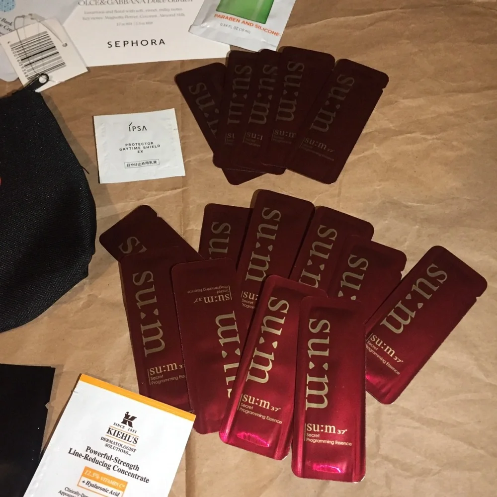 37 pcs beauty samples & Sephora makeup bag